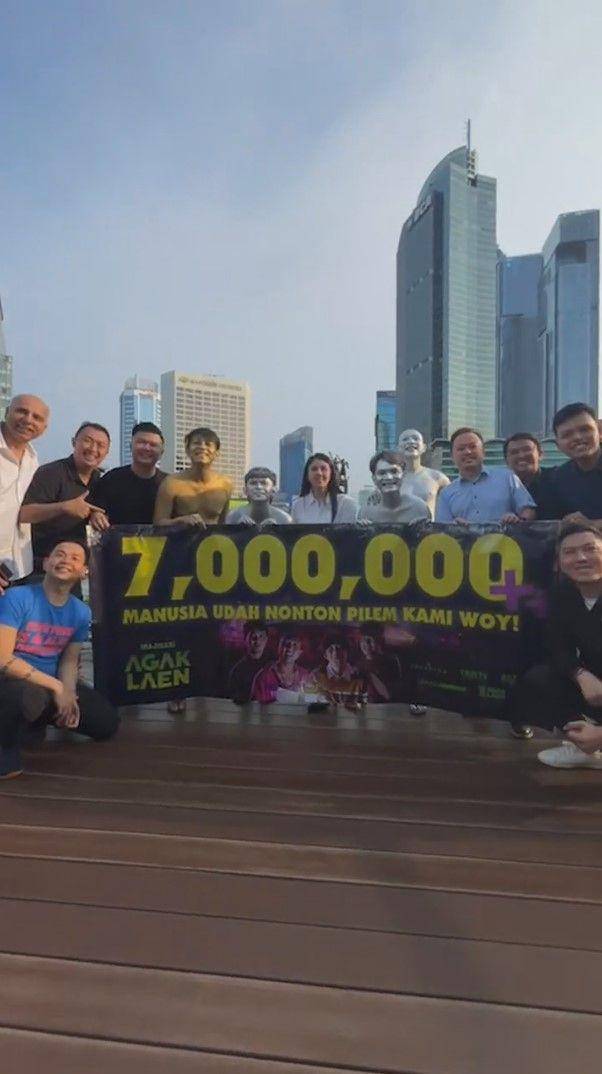 cast Agak Laen jadi manusia silver (instagram.com/pilem.agak.laen)