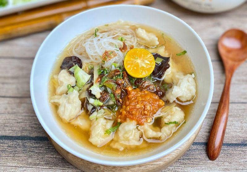 tekwan (instagram.com/debbie_ariesthea)