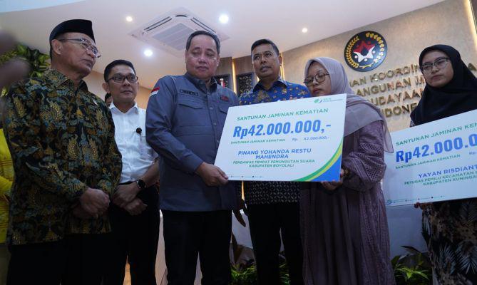 Duka Petugas Pengawas Pemilu 2024: 45 Meninggal, 3.349 Rawat Jalan