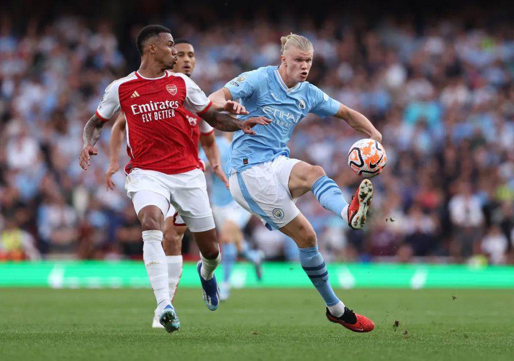 Manchester City melawan Arsenal di EPL 2023/2024. (premierleague.com)