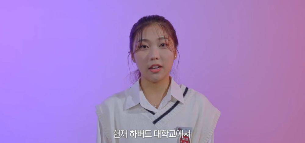 Still cut survival show University War (dok. University War)