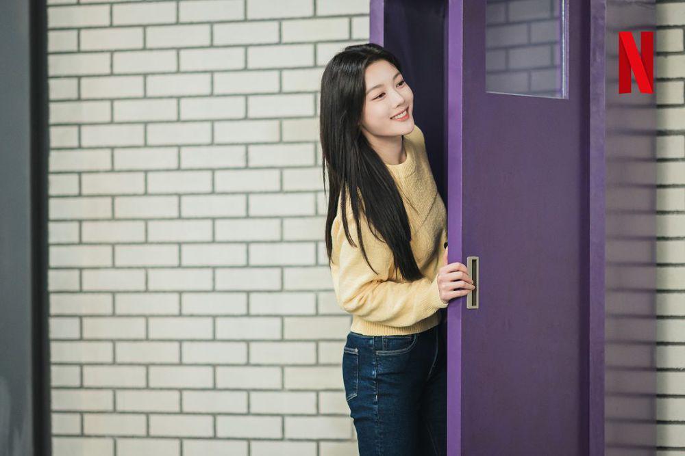 Kim Yoo Jung di drama Chicken Nugget (instagram.com/netflixkr)