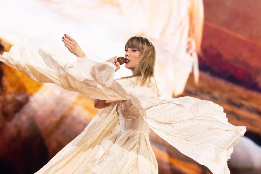 10 Lagu Galau Taylor Swift Terbaik Sepanjang Masa, Ada Favoritmu?