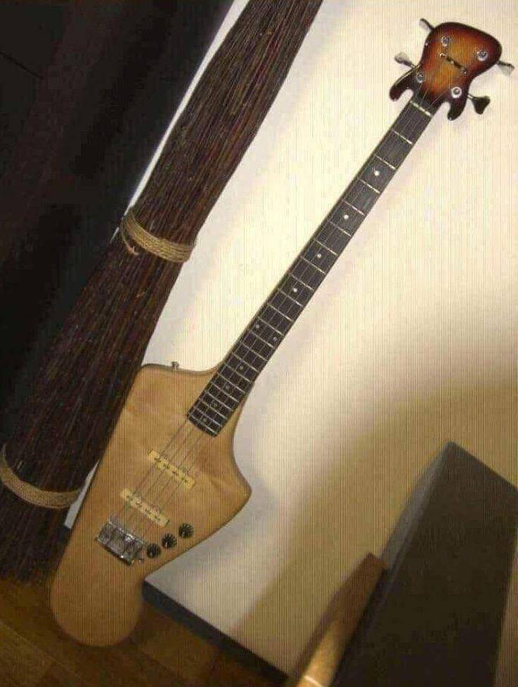 potret bass desain nyentrik (reddit.com/user/Scx10Deadbolt)