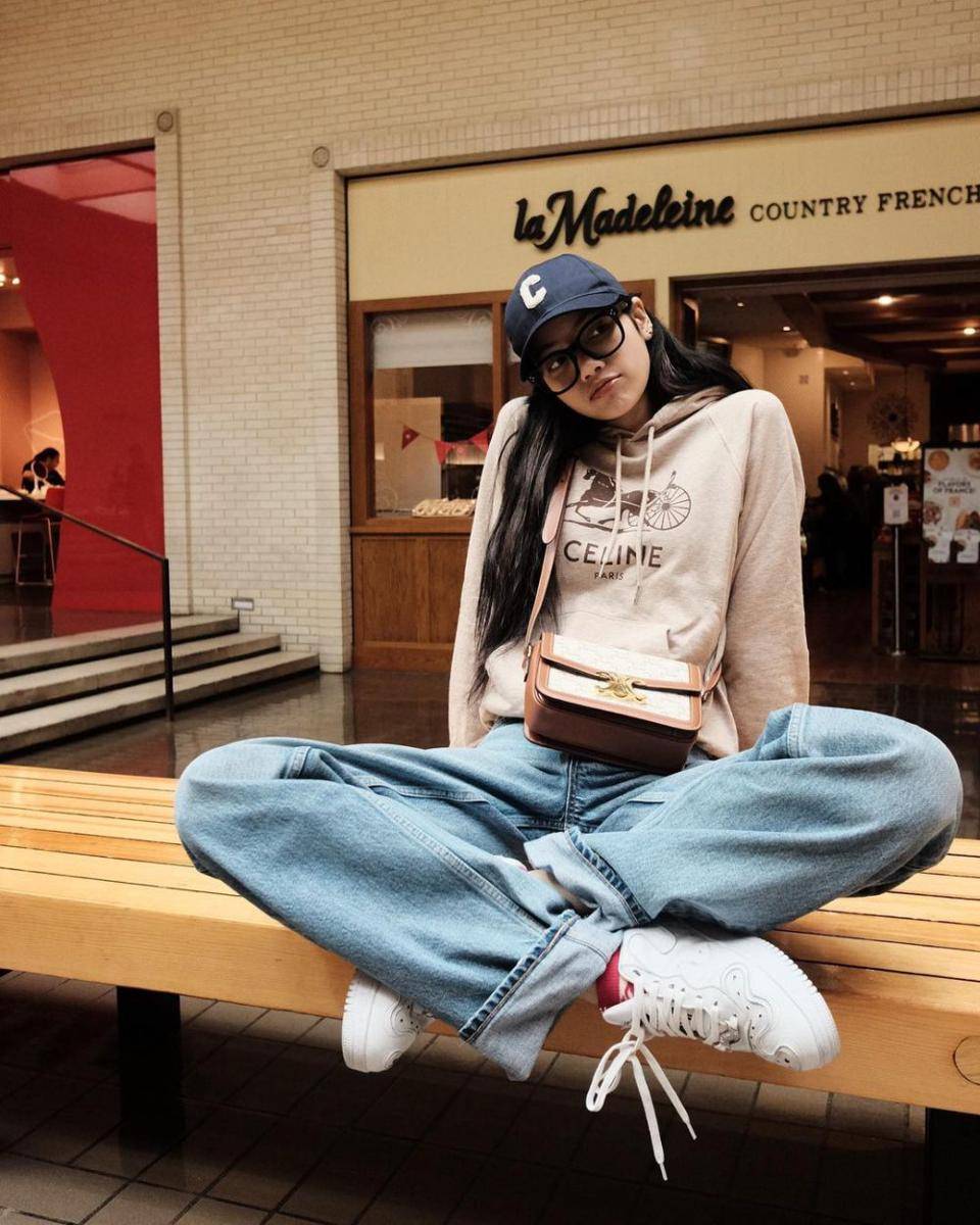 Lisa BLACKPINK (instagram.com/lalalalisa_m)