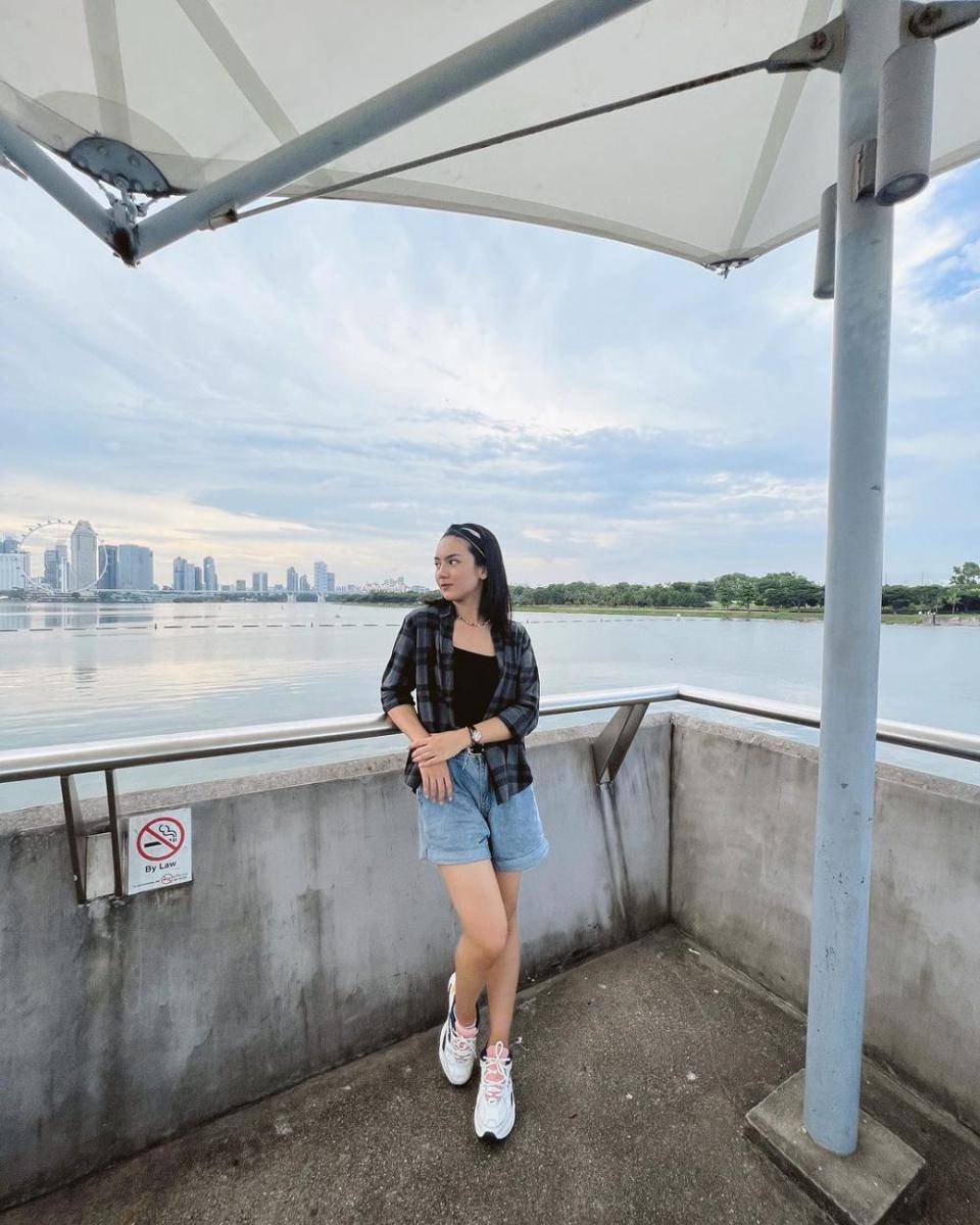 Ersya Aurelia (instagram.com/ersyaurel)
