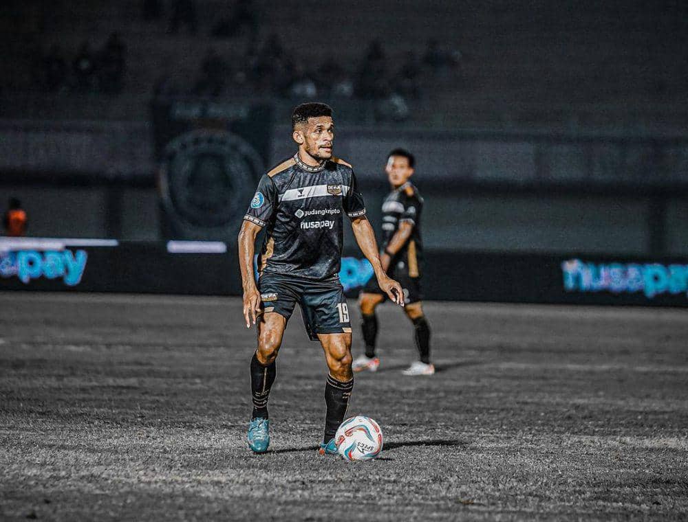 Ricky Kambuaya saat membela Dewa United musim 23/24 (instagram.com/richardo_r55)