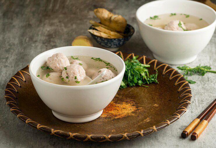 Resep Sup Bakso Ikan Kuah Bening yang Memikat