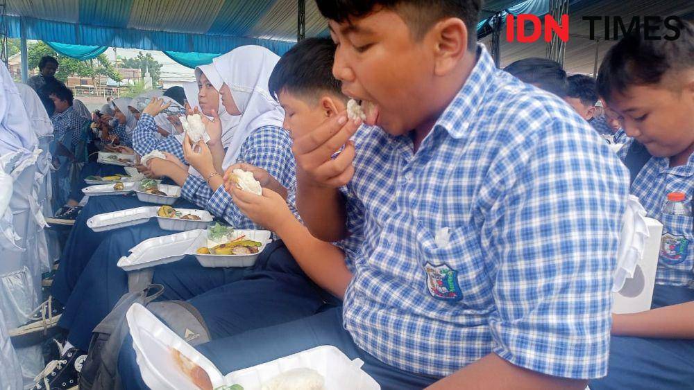 Inin Nastain IDN Times Jabar/ siswa di Majalengka dapat makan siang gratis