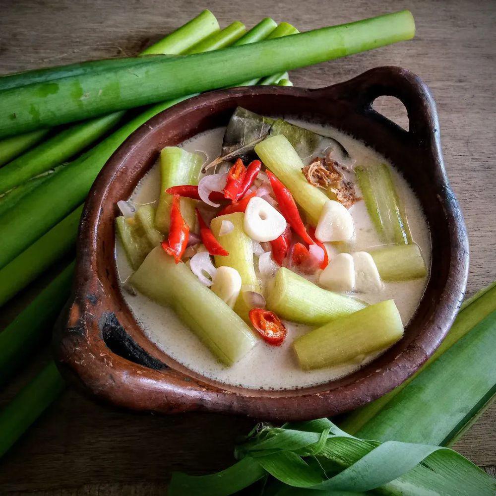 Resep Sayur Lodeh Batang Lompong Khas Jawa, Gak Pelit Bumbu