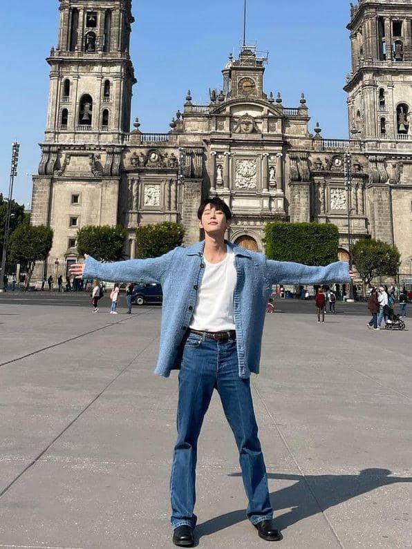 potret Doyoung NCT (instagram.com/do0_nct)
