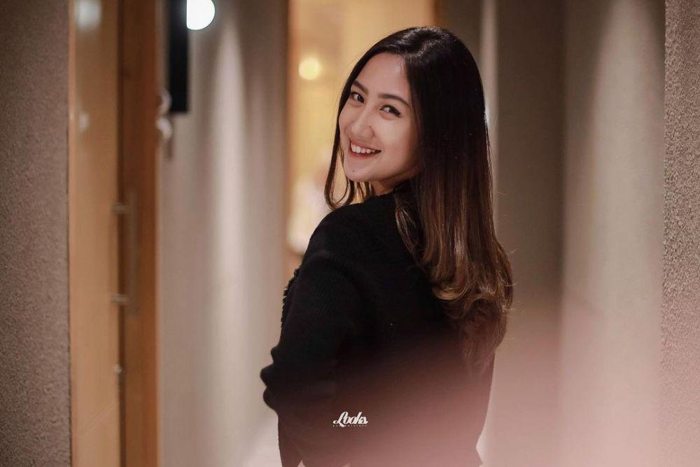 7 Proyek Akting Tamara Tyasmara, Jadi Adik Reza Rahadian di Film