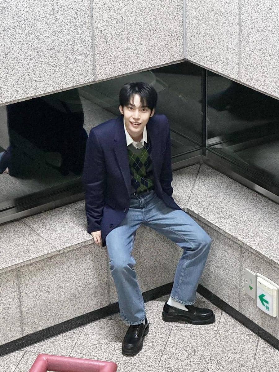 potret Doyoung NCT (instagram.com/do0_nct)