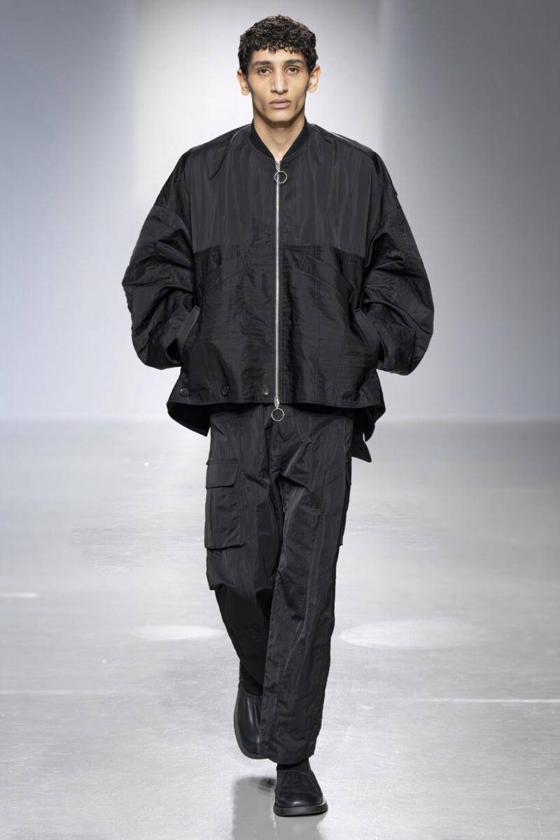 Dawei Studio F/W '24 di Paris Fashion Week 2024 (dok. Dawei Studio)
