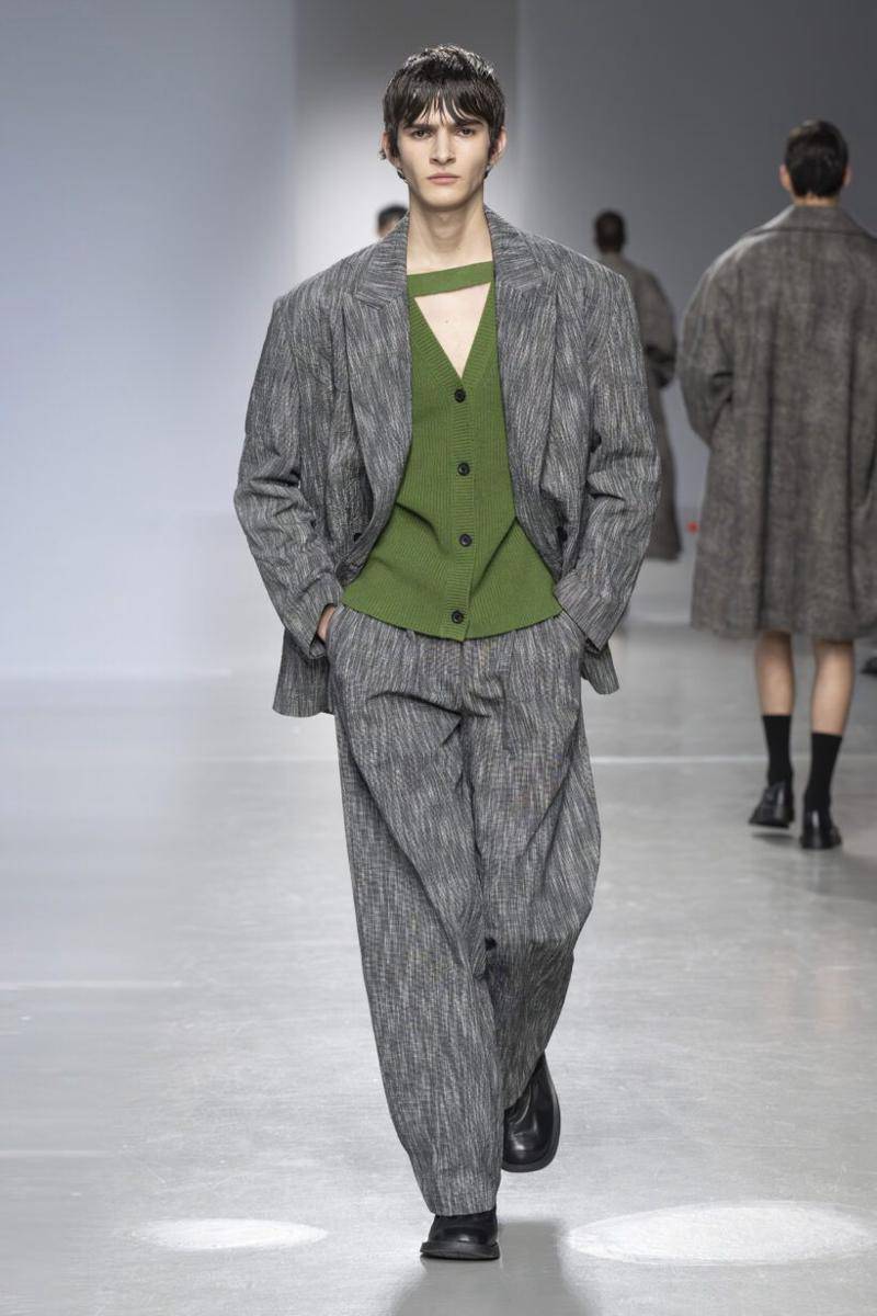 Dawei Studio F/W '24 di Paris Fashion Week 2024 (dok. Dawei Studio)