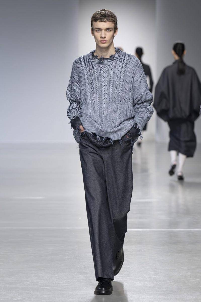 Dawei Studio F/W '24 di Paris Fashion Week 2024 (dok. Dawei Studio)