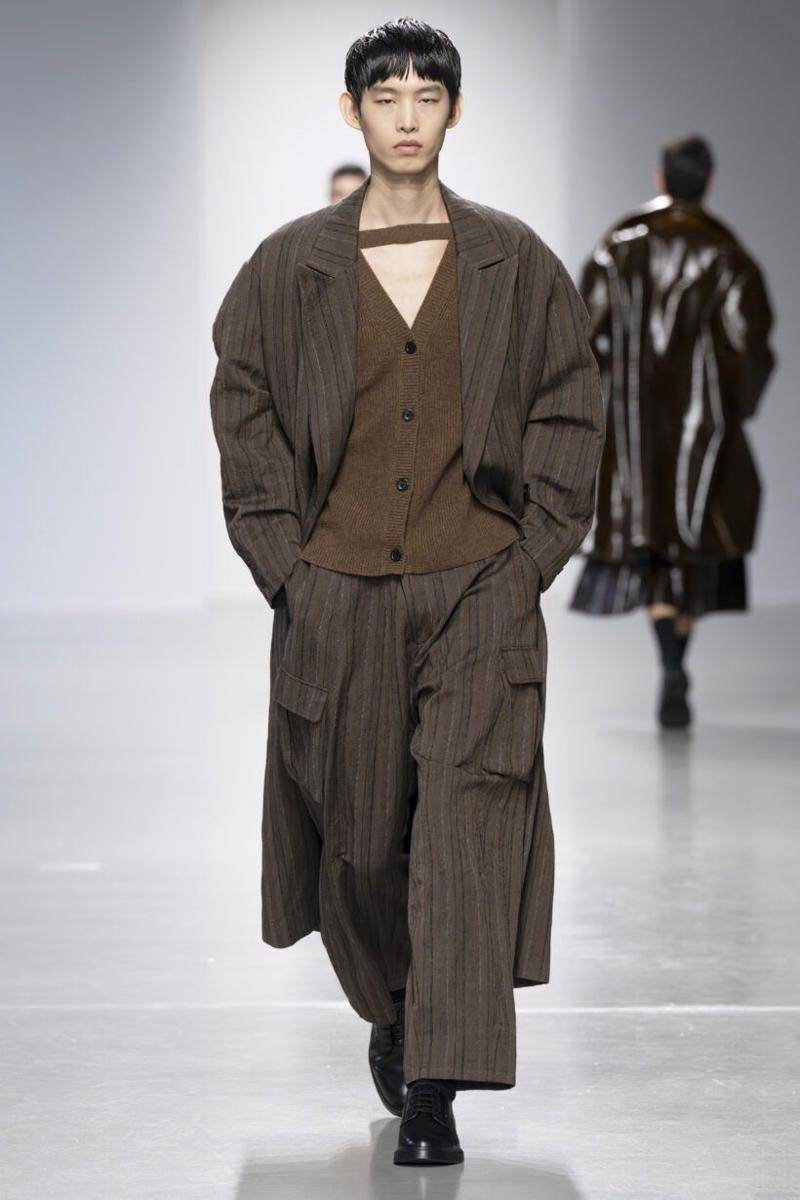 Dawei Studio F/W '24 di Paris Fashion Week 2024 (dok. Dawei Studio)