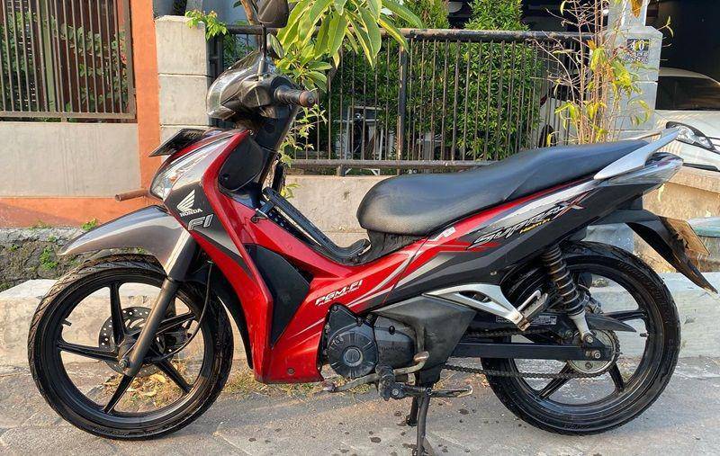 Honda Supra X 125 Helm-In