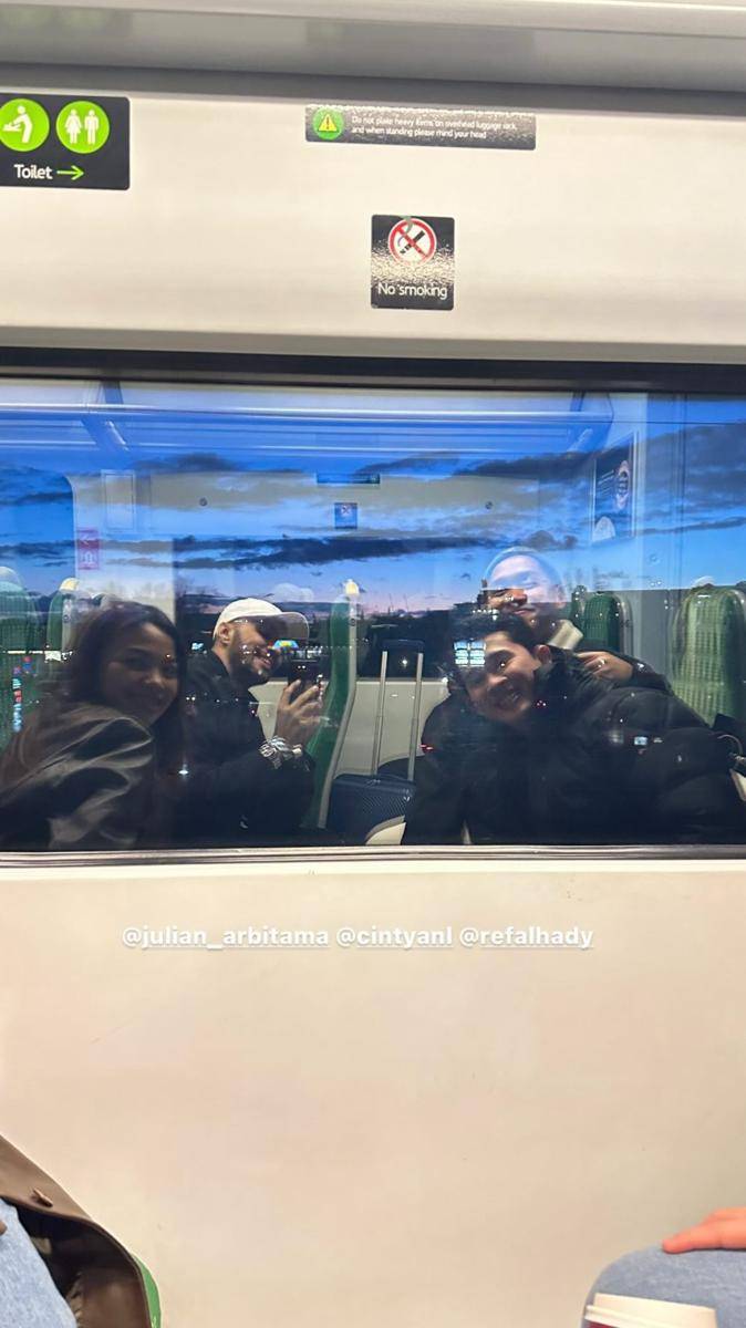 potret Refal Hady ke London (instagram.com/cintyanl)