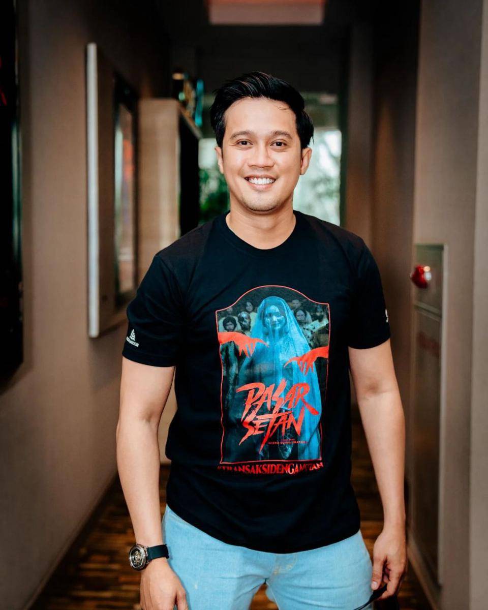 usia pemain cast film Pasar Setan (instagram.com/fajargomez)