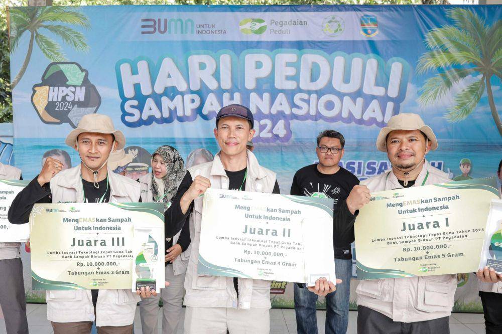 PT Pegadaian dan FORSEPSI Peringati Hari Peduli Sampah Nasional 2024 di Pangandaran. (Dok. Pegadaian)