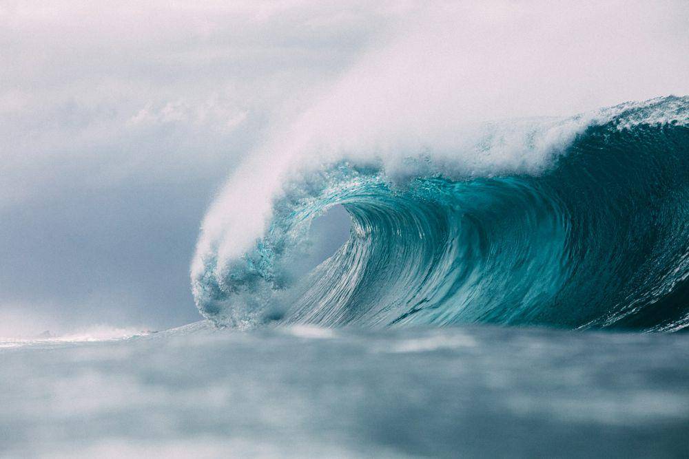 ilustrasi tsunami (unsplash.com/Matt Paul Catalano)