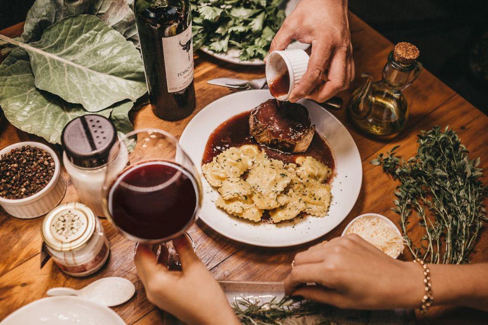 5 Tempat Dinner Romantis di Senopati, Cocok buat Anniversary