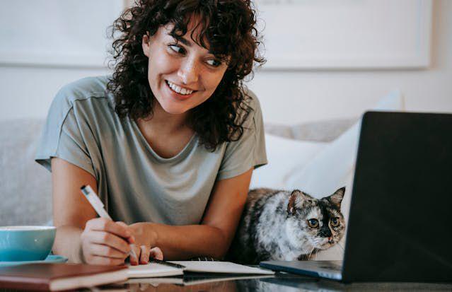 8 Tips Mengembangkan Imajinasi dalam Menulis Cerita