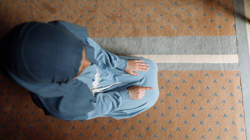 ilustrasi ruang salat yang nyaman di tempat kerja (pexels.com/Thirdman)