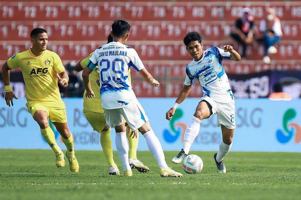PSIS Semarang dalam laga menghadapi Persik Kediri pada putaran pertama Liga 1 2023/2024. (instagram.com/psisfcofficial)