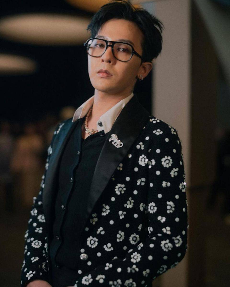 G-Dragon BIGBANG (instagram.com/xxxibgdrgn)