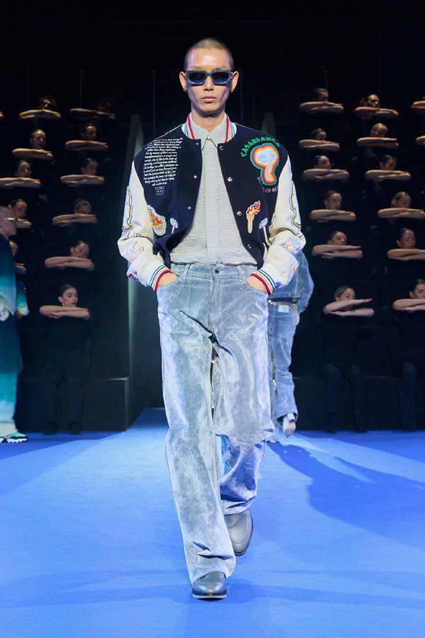 Casablanca F/W '24 di Paris Fashion Week 2024 (instagram.com/im_so_v.o.g.u.e)