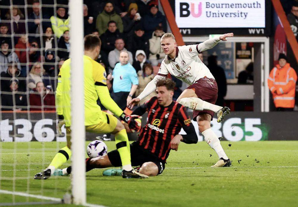 AFC Bournemouth melawan Manchester City di Premier League 2023/2024. (premierleague.com)