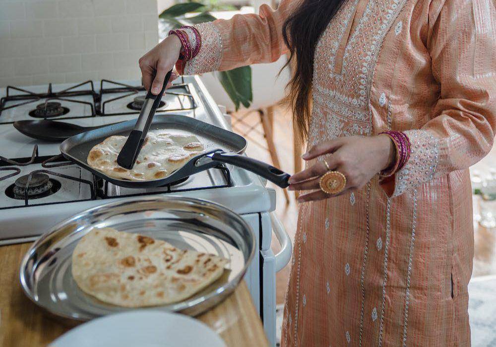 ilustrasi roti canai (pexels.com/Anna Pou)