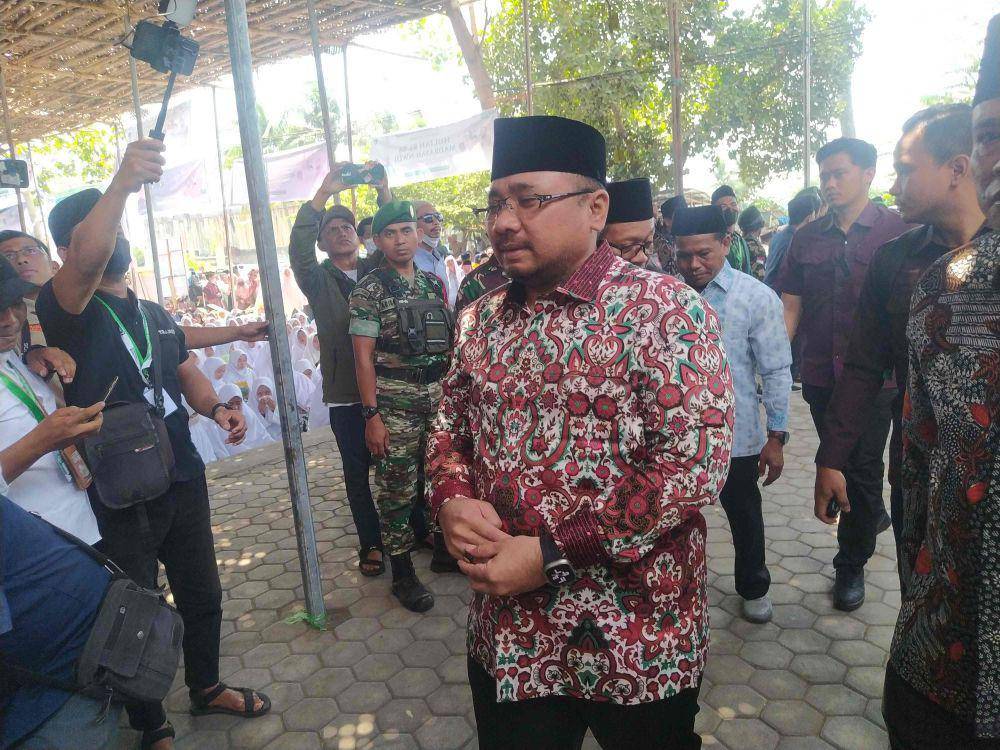 Menteri Agama RI, Yaqut Cholil Qoumas saat menghadiri Hultah NWDI di Anjani (IDN Times/Ruhaili)