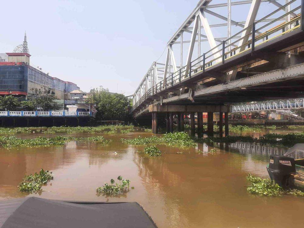 Sungai Martapura sumber kehidupan warga Kota Banjarmasin.