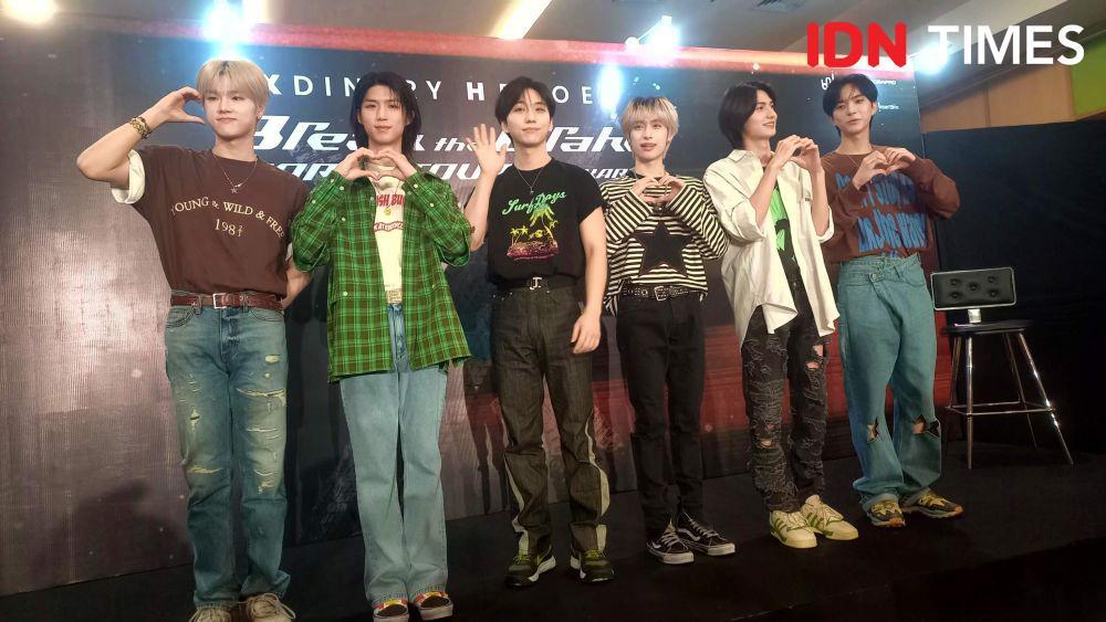 Xdinary Heroes Belajar Bahasa Indonesia dan Nyobain Rendang
