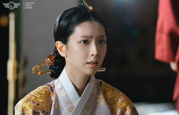 Ha Seo Yoon di Captivating the King (instagram.com/sy____hh)