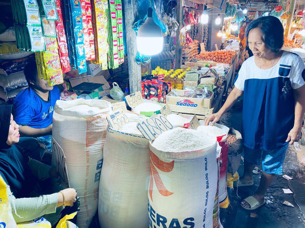 Harga Beras Premium di Pasar Tradisional Ambon Naik Seminggu Sekali