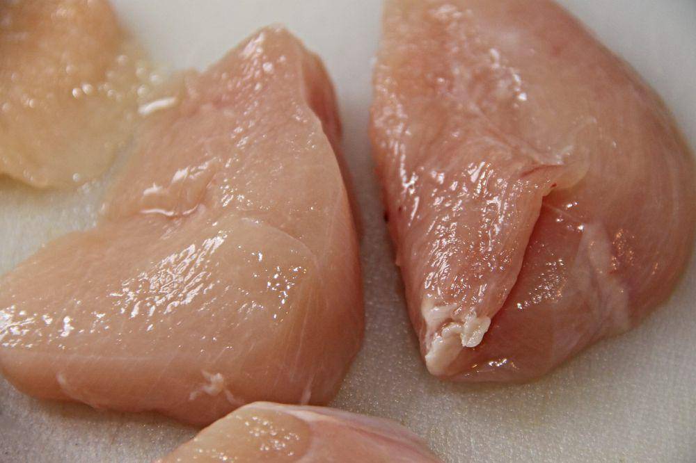 ilustrasi daging ayam (pixabay.com/manfredrichter)