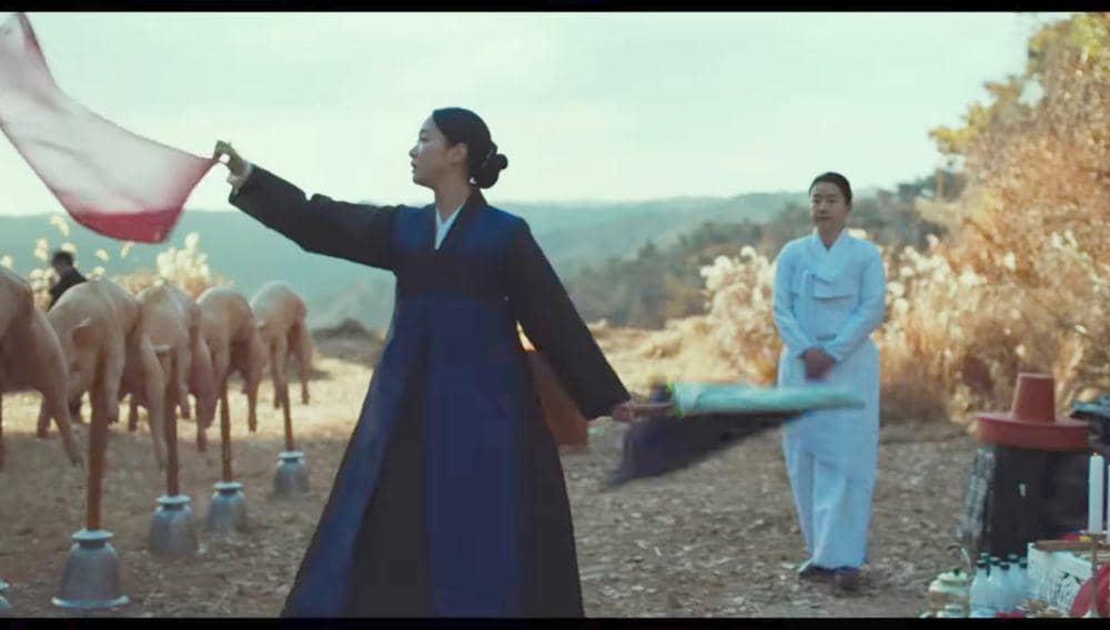 8 Pekerjaan Unik di Drakor, Ada Dukun hingga Pengamat Lumba-lumba