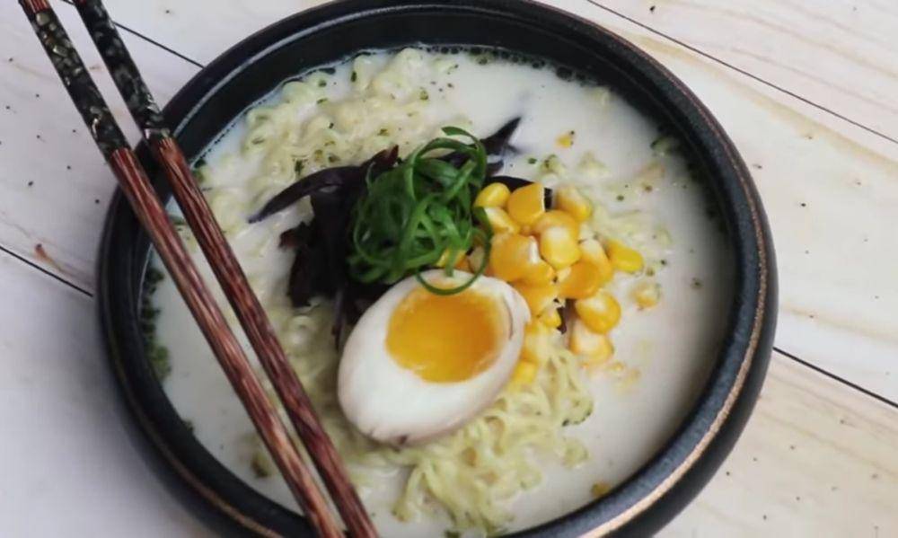 Resep ramen ala Jepang (youtube.com/Devina Hermawan)