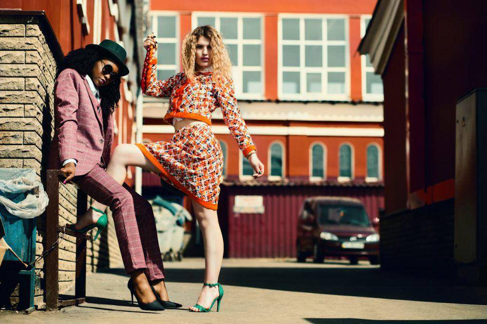 Color blocking dalam fashion (Pexels.com/Godisable Jacob)