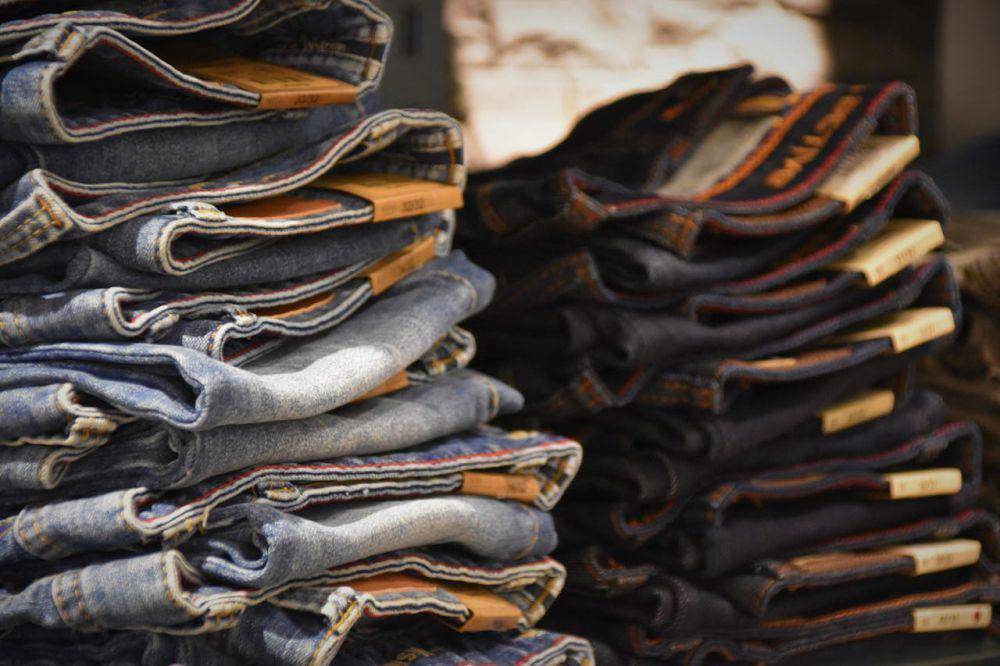 Deadstock pada fashion (Pexels.com/Waldemar)