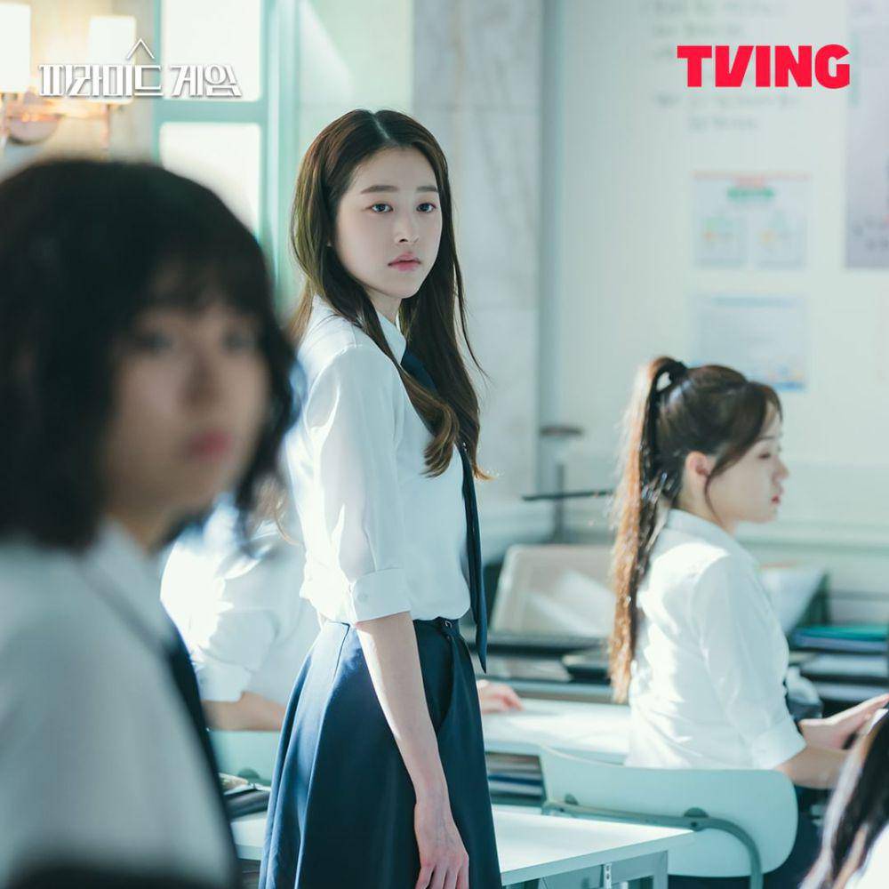 Jang Da Ah di drama Pyramid Game (instagram.com/tving.official)