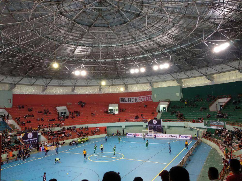 Suasana GOR Sudiang saat menjadi tempat perhelatan Liga Futsal Profesional Indonesia musim 2018. (Dok. Google Maps/Abd Dzuljalali Wal Ikram)