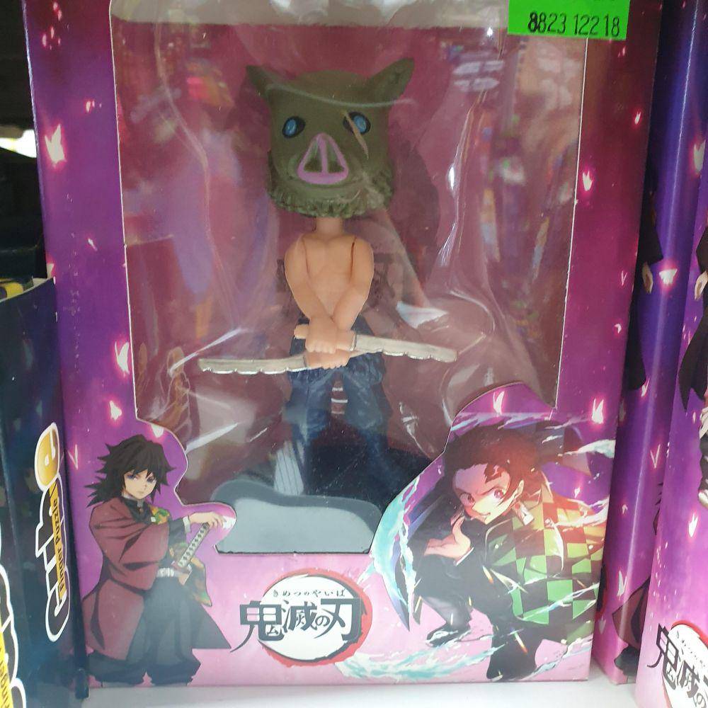 potret mainan dan objek kocak bertema Demon Slayer (reddit.com/user/SnooBananas1187)