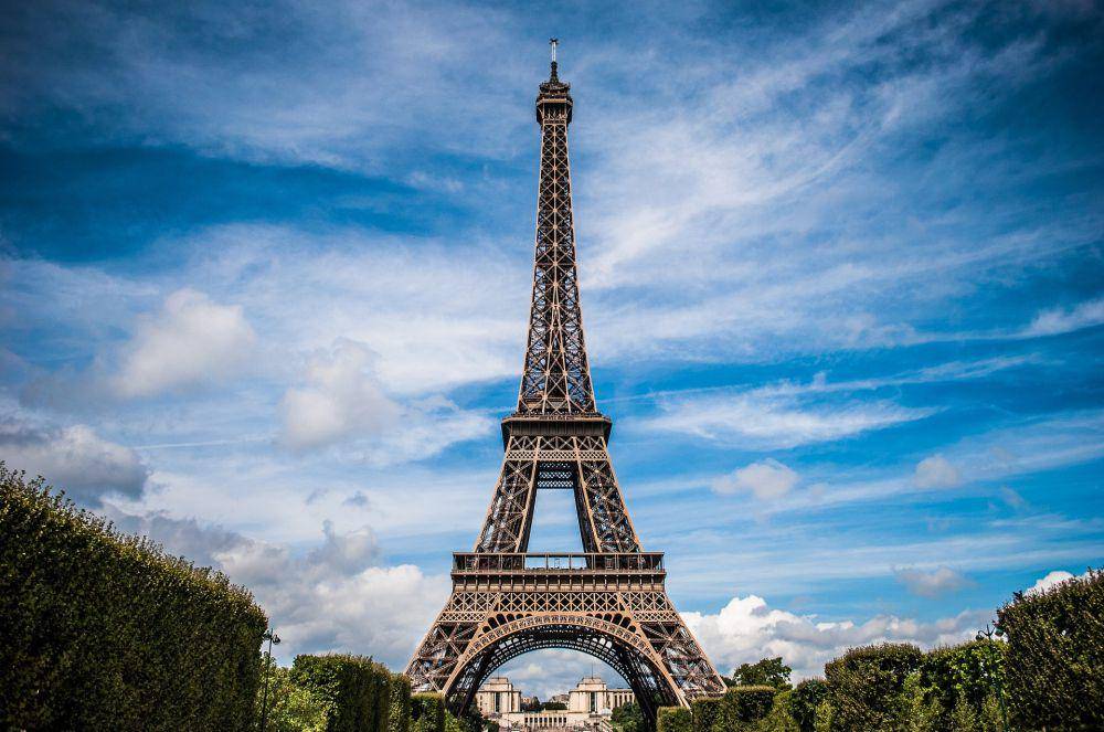Menara Eiffel (pixabay.com/nuno_lopes)