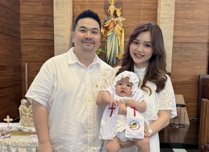 7 Potret Pembaptisan Quinnlexa Anak YouTuber Nex Carlos Secara Katolik