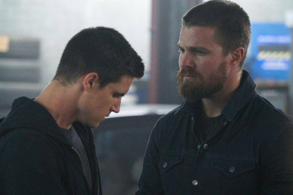 Code 8 Part II (dok. Netflix/Code 8 Part II)